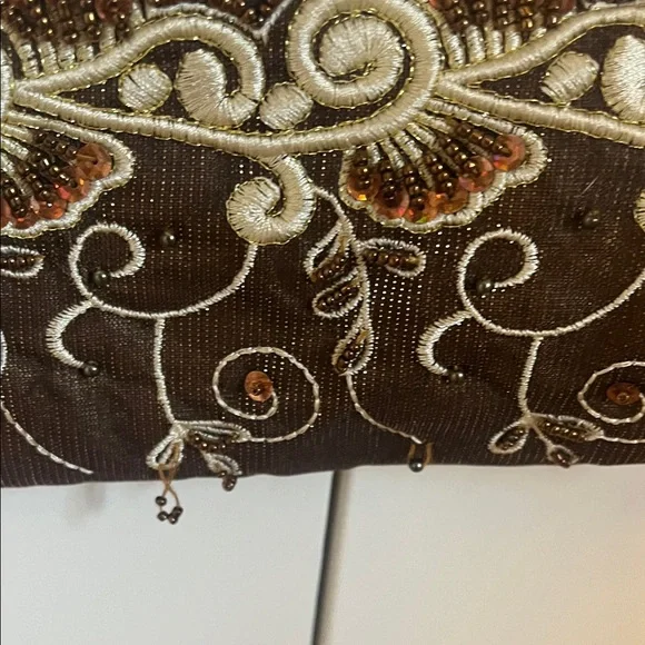 Elegant Brown Beaded Clutch - Picture 5 of 7